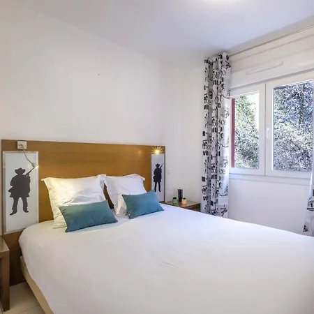 Zenitude Hotel-residences 3*