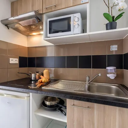 Zenitude Hotel-residences 3* 昂蒂布