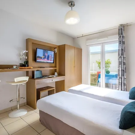 Zenitude Hotel-residences 公寓式酒店 3*
