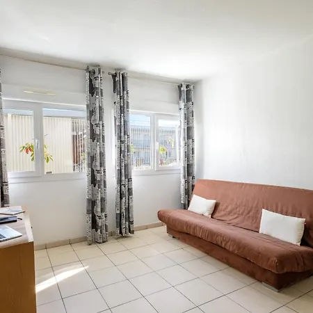 Zenitude Hotel-residences 公寓式酒店 3*