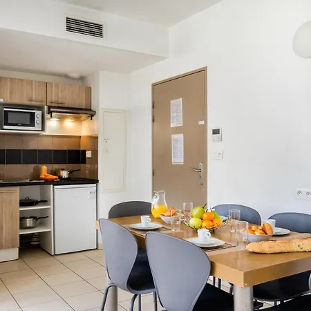 Zenitude Hotel-residences 3*